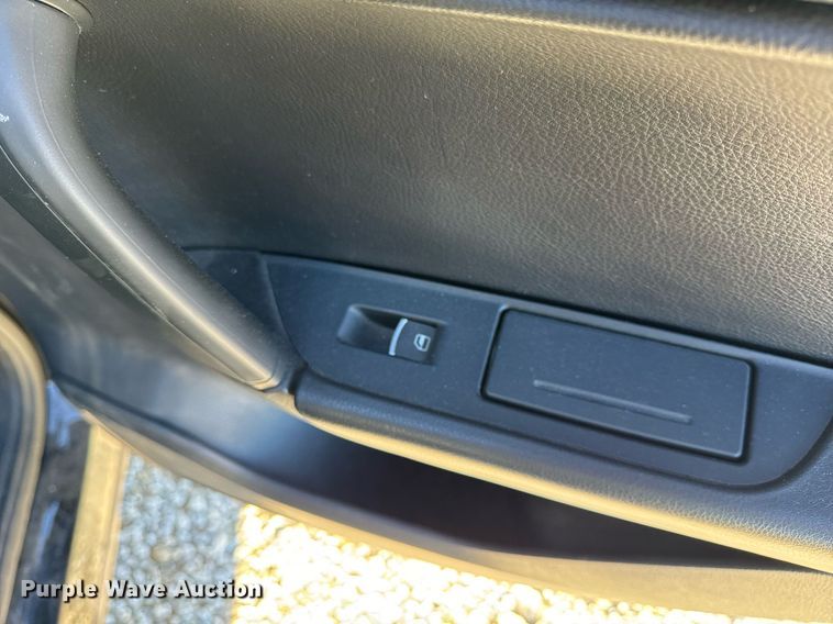 image for item NM9084 2012 Volkswagen Touareg TDI  SUV