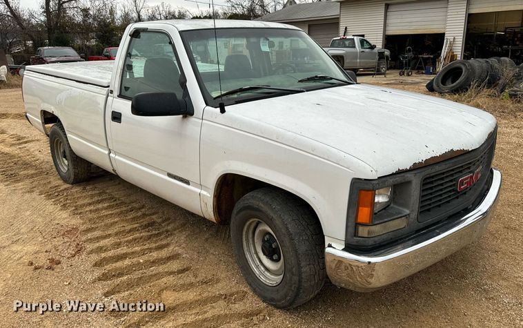 image for item NM9115 1998 GMC Sierra 1500 pickup truck