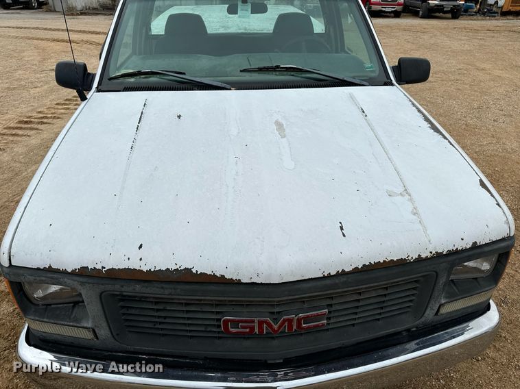 image for item NM9115 1998 GMC Sierra 1500 pickup truck