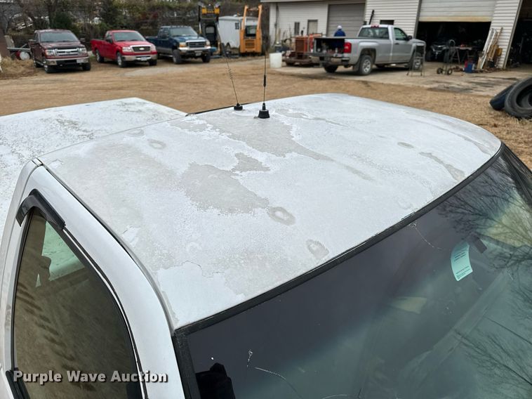 image for item NM9115 1998 GMC Sierra 1500 pickup truck