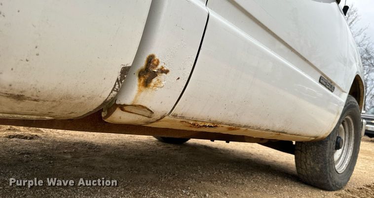 image for item NM9115 1998 GMC Sierra 1500 pickup truck