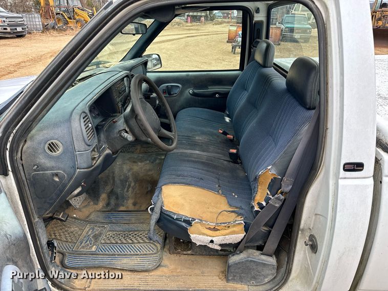 image for item NM9115 1998 GMC Sierra 1500 pickup truck