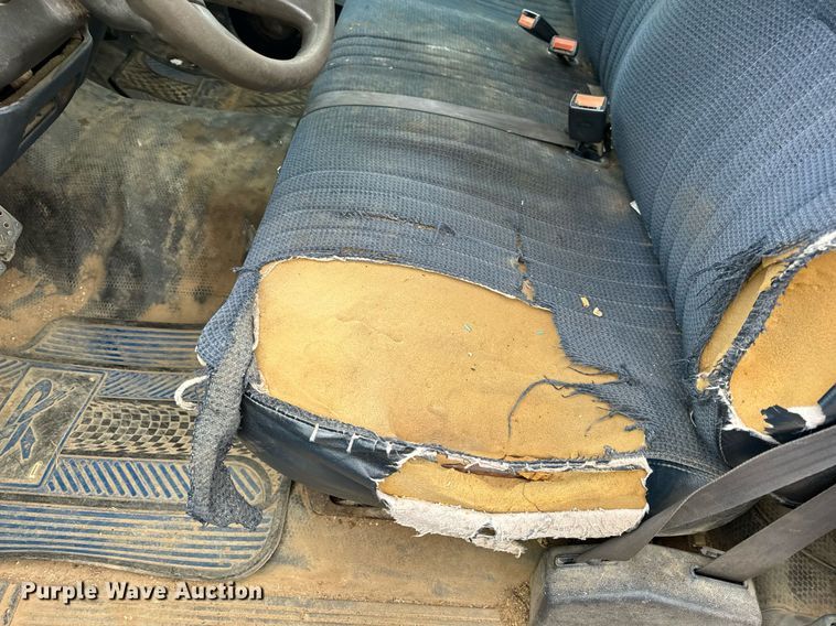 image for item NM9115 1998 GMC Sierra 1500 pickup truck