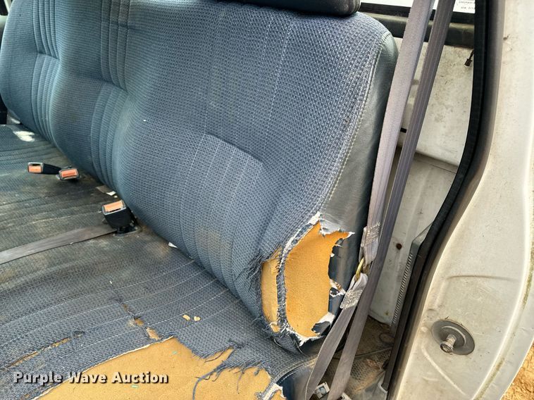 image for item NM9115 1998 GMC Sierra 1500 pickup truck