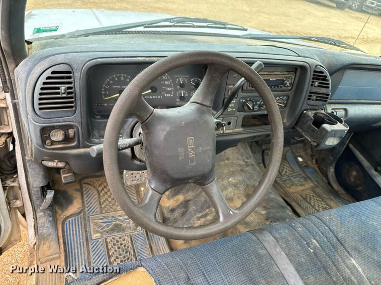 image for item NM9115 1998 GMC Sierra 1500 pickup truck