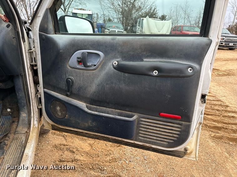 image for item NM9115 1998 GMC Sierra 1500 pickup truck