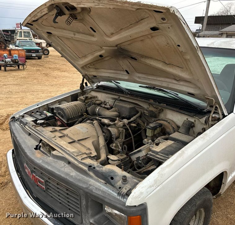 image for item NM9115 1998 GMC Sierra 1500 pickup truck