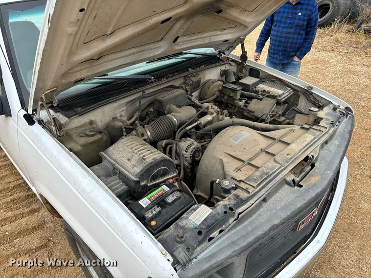 image for item NM9115 1998 GMC Sierra 1500 pickup truck