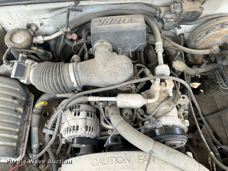 image for item NM9115 1998 GMC Sierra 1500 pickup truck