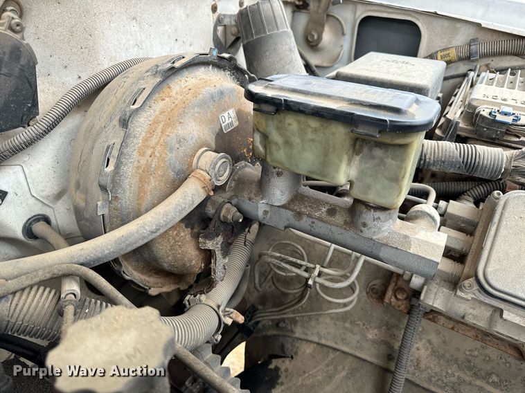 image for item NM9115 1998 GMC Sierra 1500 pickup truck