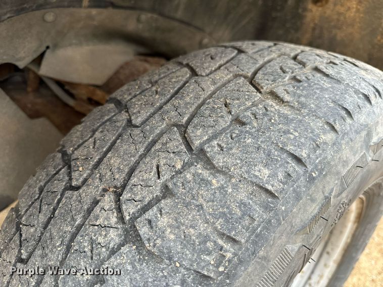 image for item NM9115 1998 GMC Sierra 1500 pickup truck