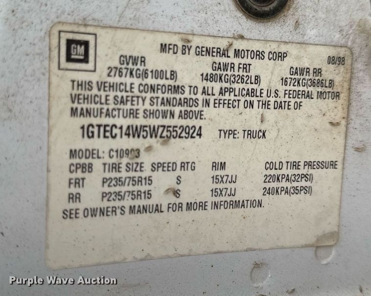 image for item NM9115 1998 GMC Sierra 1500 pickup truck