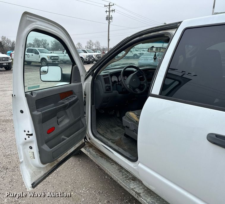 image for item NM9134 2006 Dodge Ram 1500  Quad Cab pickup truck