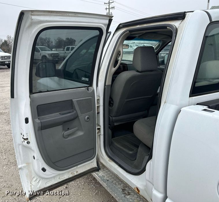 image for item NM9134 2006 Dodge Ram 1500  Quad Cab pickup truck