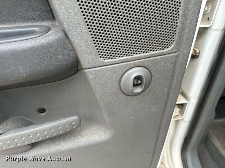 image for item NM9134 2006 Dodge Ram 1500  Quad Cab pickup truck