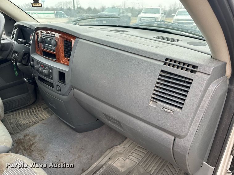 image for item NM9134 2006 Dodge Ram 1500  Quad Cab pickup truck