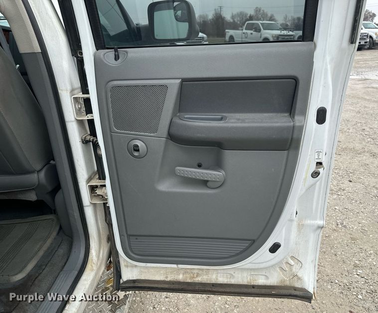 image for item NM9134 2006 Dodge Ram 1500  Quad Cab pickup truck