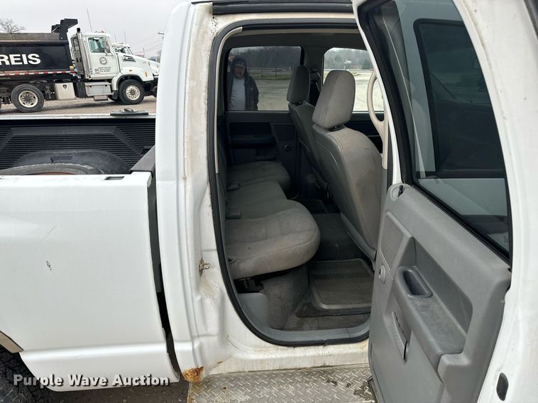 image for item NM9134 2006 Dodge Ram 1500  Quad Cab pickup truck