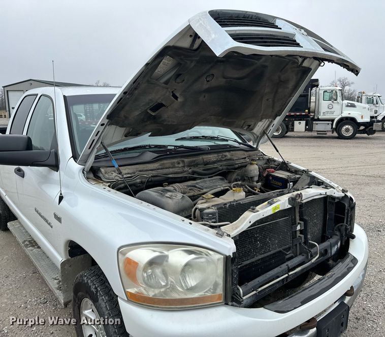 image for item NM9134 2006 Dodge Ram 1500  Quad Cab pickup truck