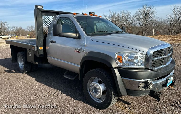 image for item NM9173 2010 Dodge Ram 4500HD  flatbed truck