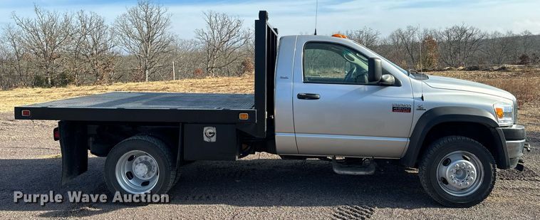image for item NM9173 2010 Dodge Ram 4500HD  flatbed truck