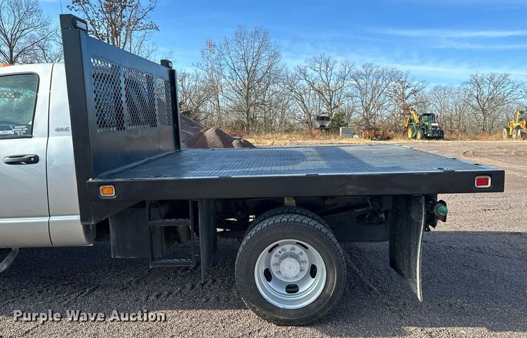 image for item NM9173 2010 Dodge Ram 4500HD  flatbed truck