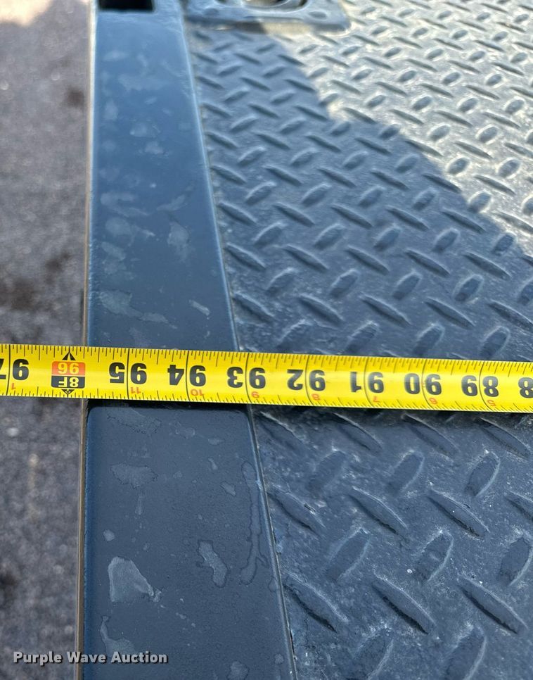 image for item NM9173 2010 Dodge Ram 4500HD  flatbed truck