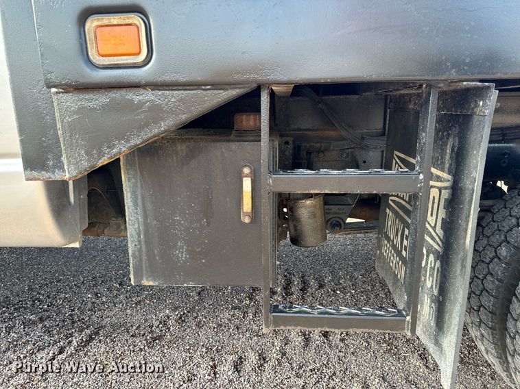 image for item NM9173 2010 Dodge Ram 4500HD  flatbed truck