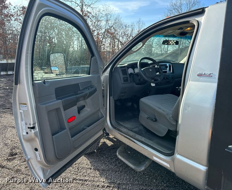 image for item NM9173 2010 Dodge Ram 4500HD  flatbed truck