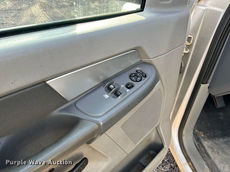 image for item NM9173 2010 Dodge Ram 4500HD  flatbed truck