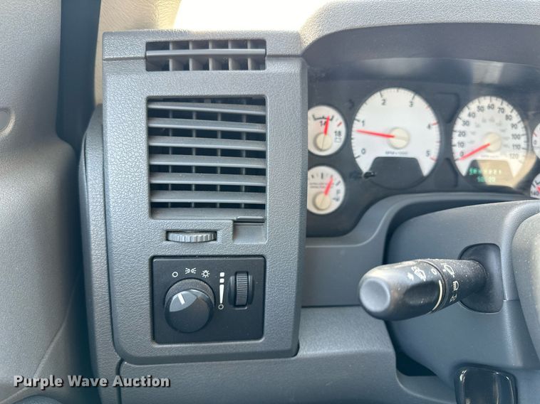 image for item NM9173 2010 Dodge Ram 4500HD  flatbed truck