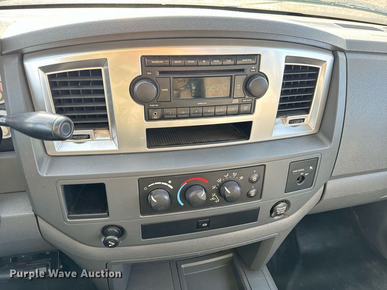 image for item NM9173 2010 Dodge Ram 4500HD  flatbed truck