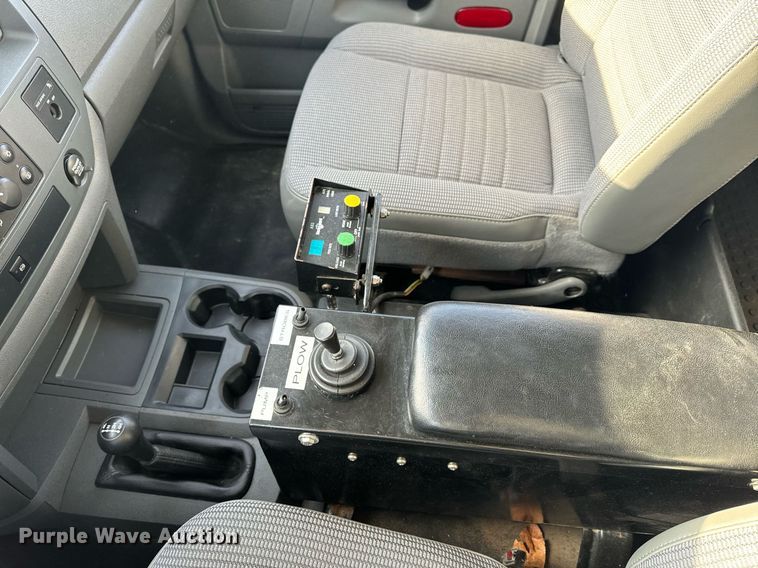 image for item NM9173 2010 Dodge Ram 4500HD  flatbed truck