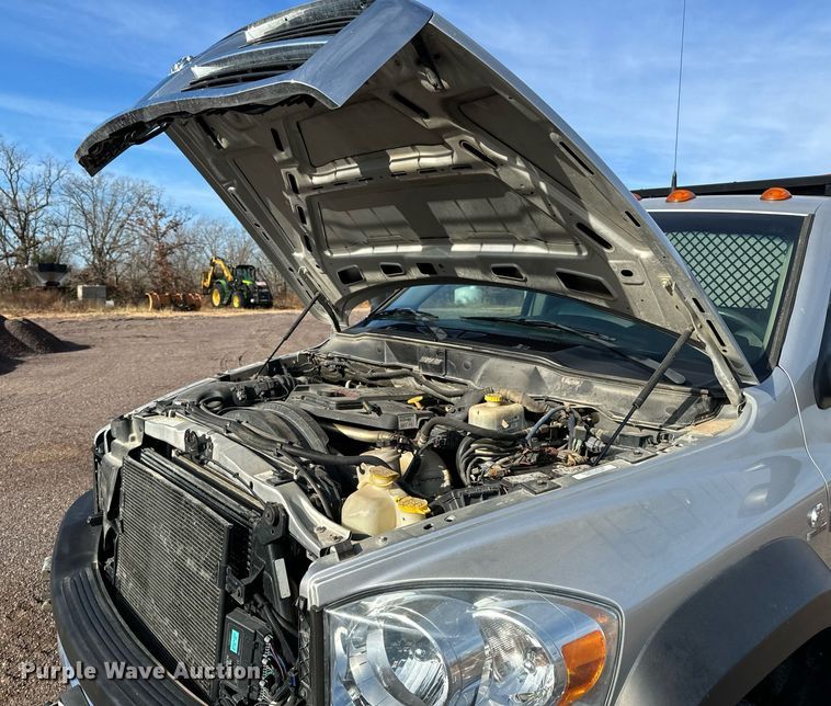 image for item NM9173 2010 Dodge Ram 4500HD  flatbed truck