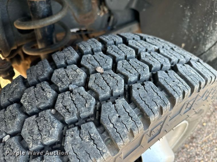 image for item NM9173 2010 Dodge Ram 4500HD  flatbed truck