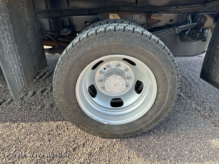 image for item NM9173 2010 Dodge Ram 4500HD  flatbed truck