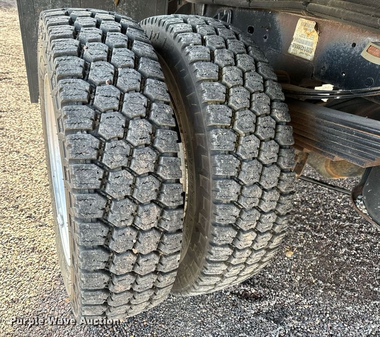 image for item NM9173 2010 Dodge Ram 4500HD  flatbed truck