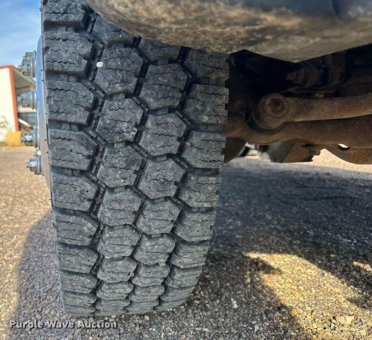 image for item NM9173 2010 Dodge Ram 4500HD  flatbed truck