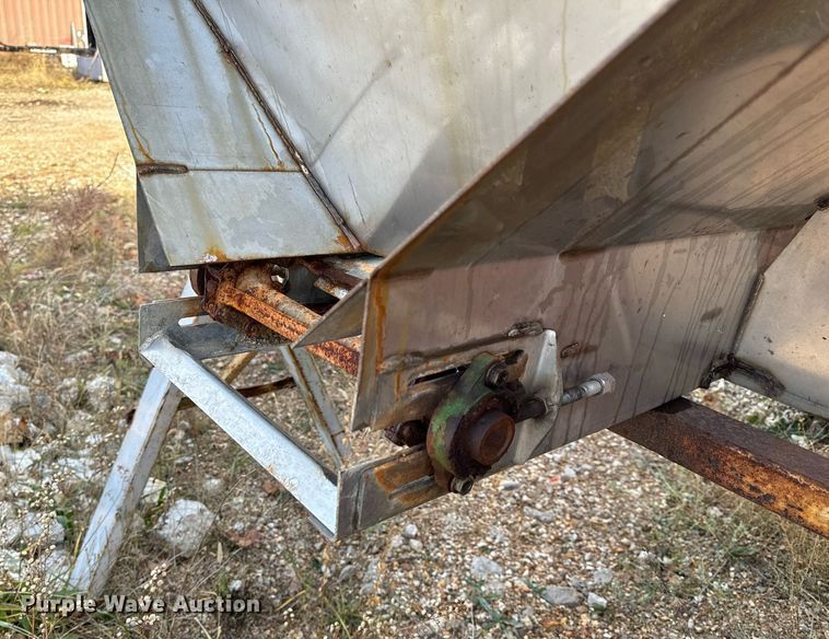 image for item NM9174 Snow plow and spreader