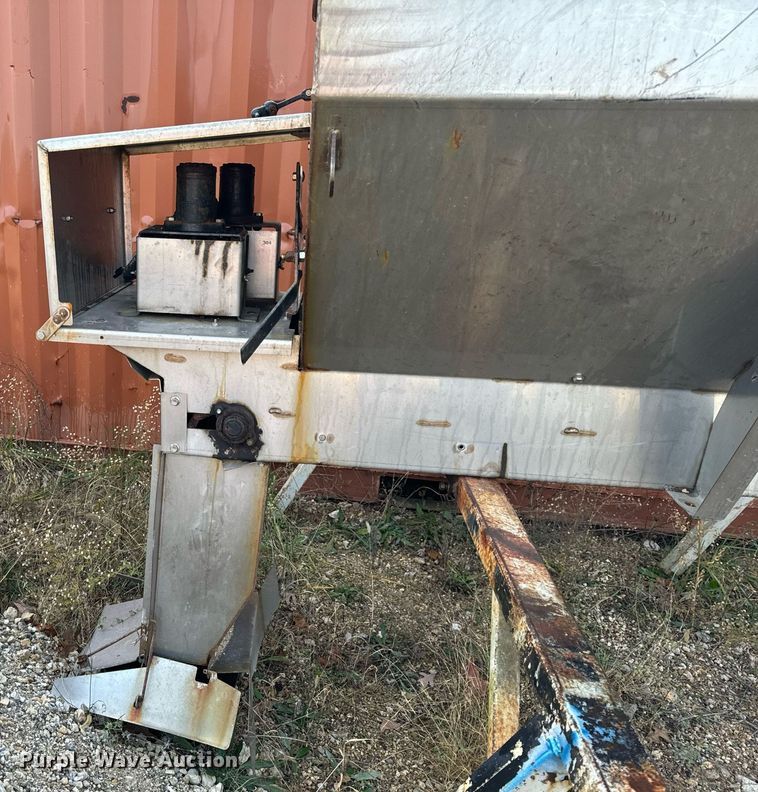 image for item NM9174 Snow plow and spreader