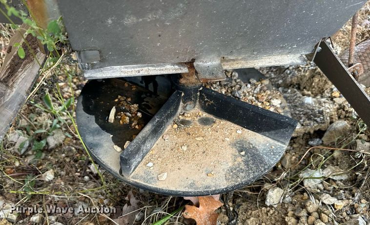 image for item NM9174 Snow plow and spreader