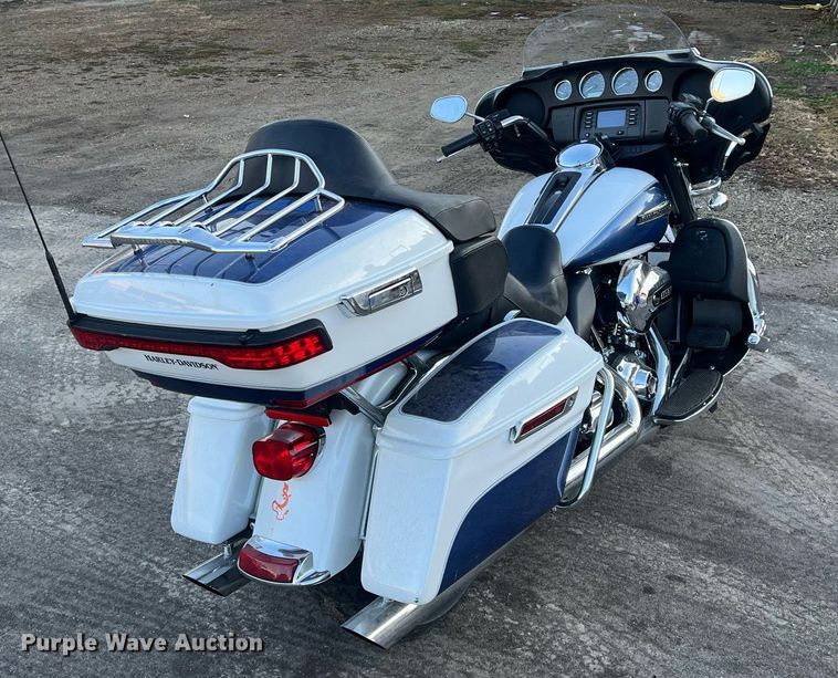 image for item NN9307 2015 Harley Davidson FLHTCUL Ultra  motorcycle