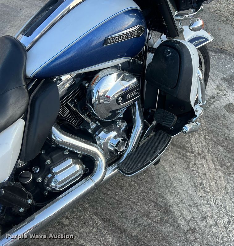 image for item NN9307 2015 Harley Davidson FLHTCUL Ultra  motorcycle