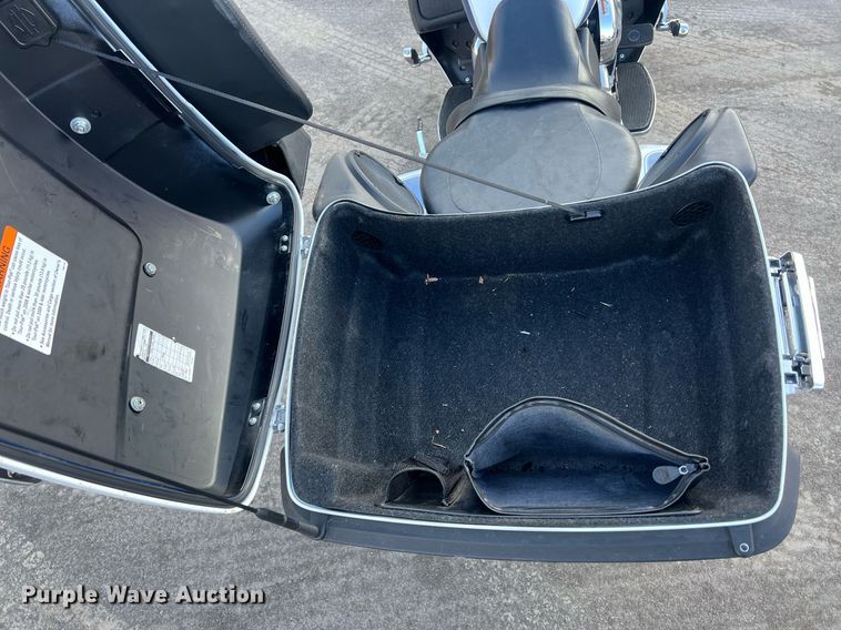 image for item NN9307 2015 Harley Davidson FLHTCUL Ultra  motorcycle