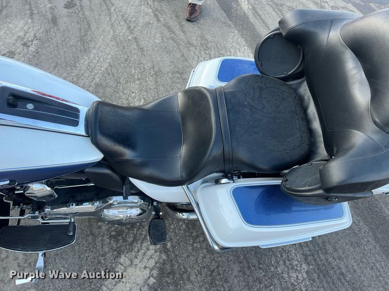 image for item NN9307 2015 Harley Davidson FLHTCUL Ultra  motorcycle