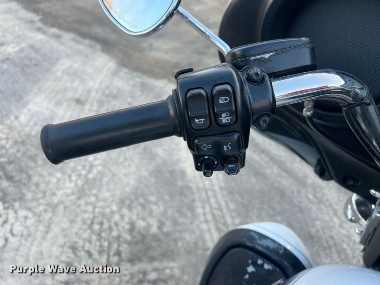 image for item NN9307 2015 Harley Davidson FLHTCUL Ultra  motorcycle