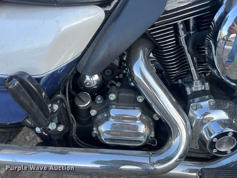 image for item NN9307 2015 Harley Davidson FLHTCUL Ultra  motorcycle