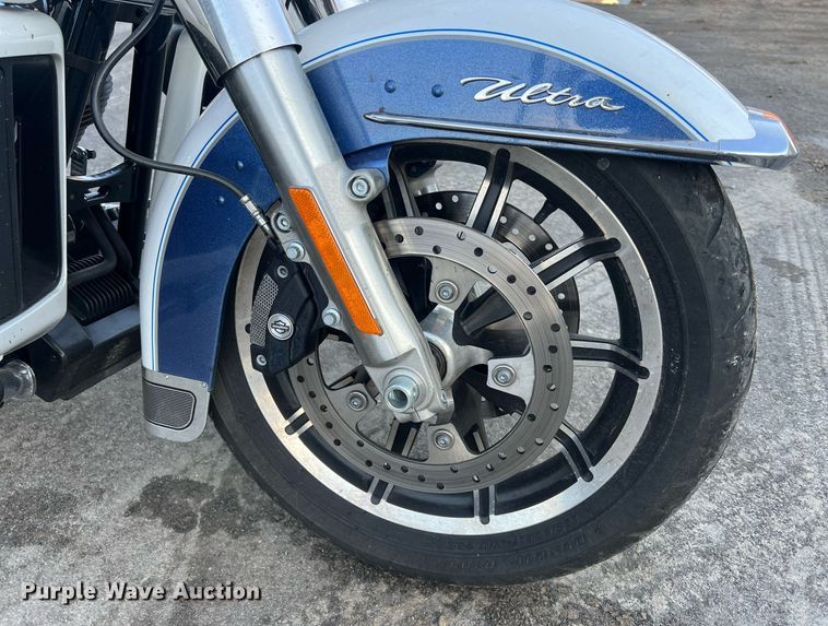 image for item NN9307 2015 Harley Davidson FLHTCUL Ultra  motorcycle