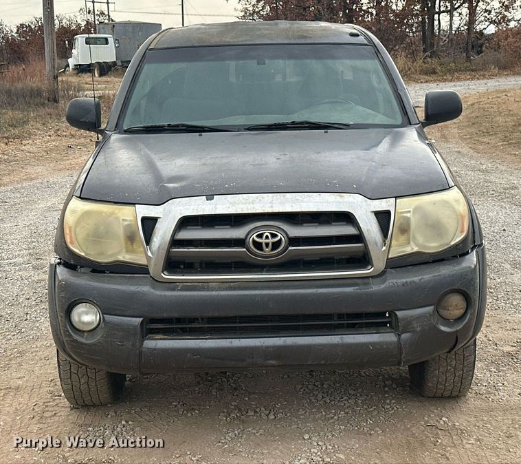 image for item NO9391 2010 Toyota Tacoma  Double Cab pickup truck