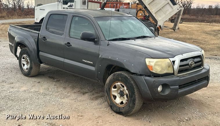 image for item NO9391 2010 Toyota Tacoma  Double Cab pickup truck